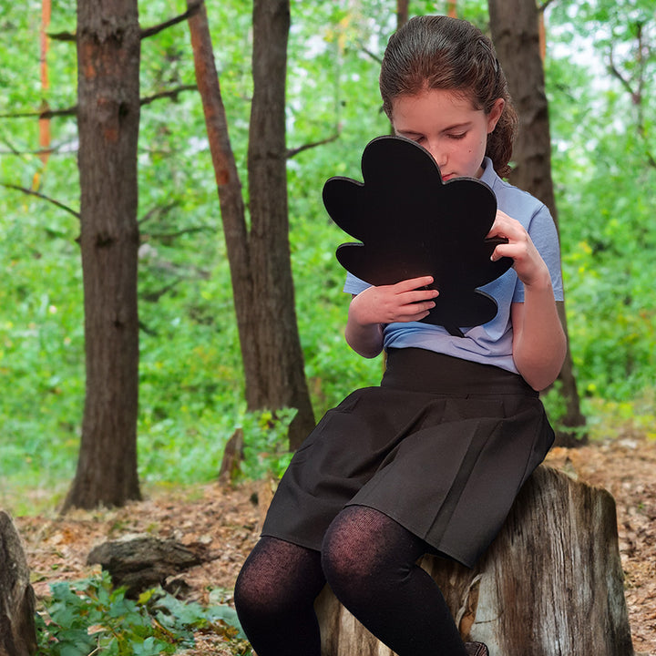 High-quality handheld chalkboards, ideal for Forest Schools. Waterproof and suitable for group activities, these versatile boards inspire children's creativity and exploration of nature. Recommended for use with chalks only. Suitable for indoor/outdoor us