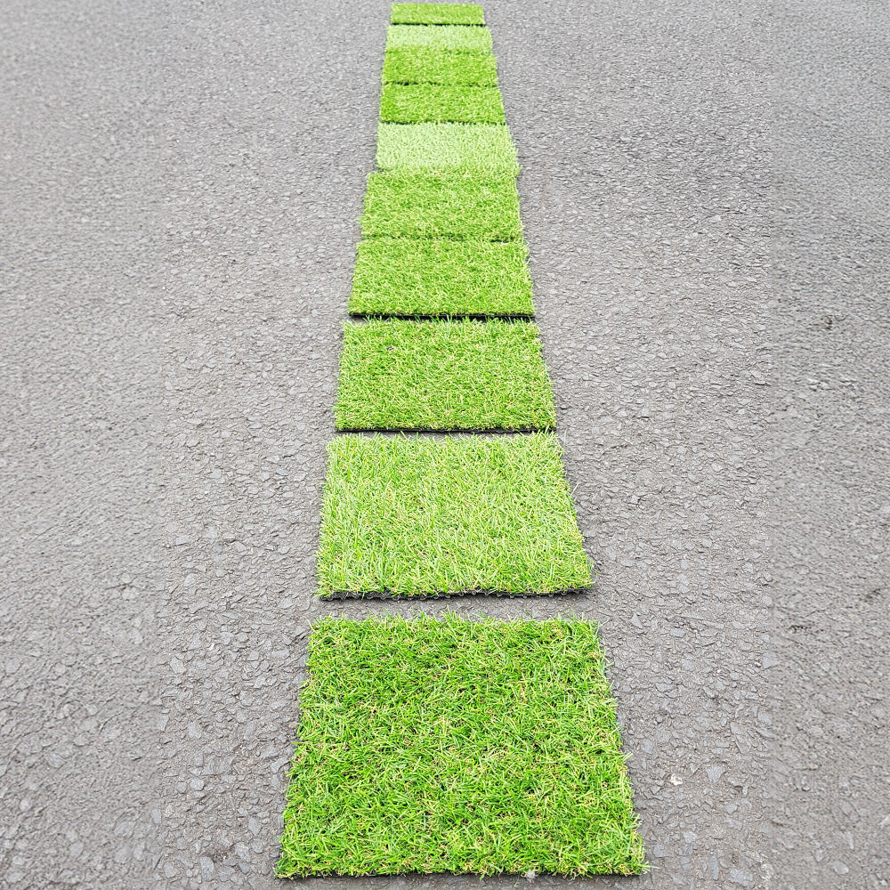 Artificial, durable grass shapes suitable for indoor or outdoor use. Children can enjoy the sensorial experience while learning about shape, counting, and size. 20 x 20cm