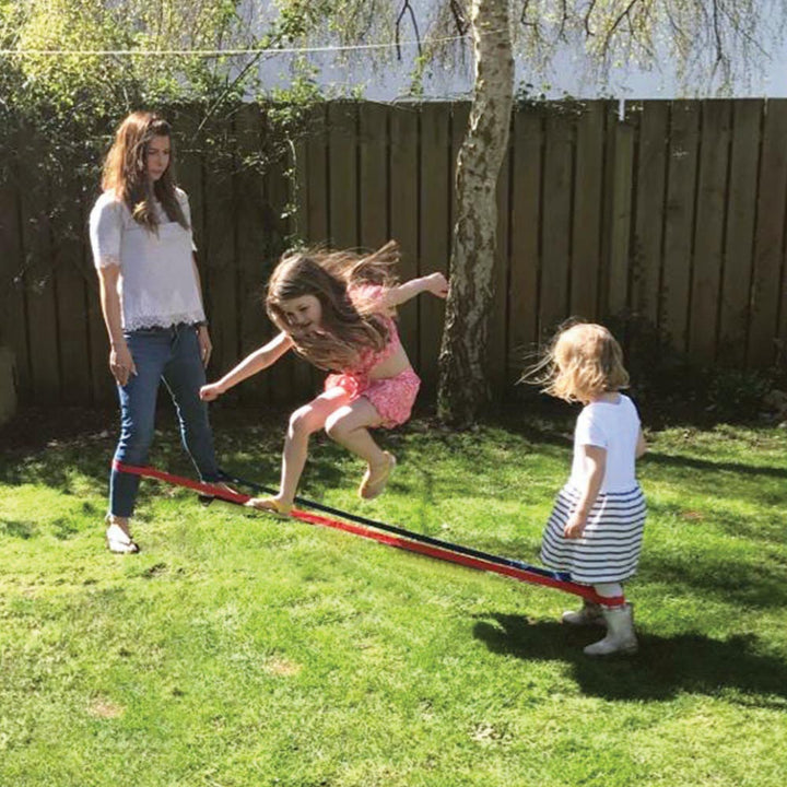 Large Jump bands help to develop children’s competence and confidence and their agility, balance and coordination Working in pairs, this activity pack is suitable for up to 18 children. Skipping rope type game. Supplied in 6 colours. Suitable for indoor a